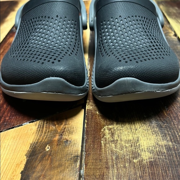 Boys Lite Ride Crocs Clogs - Picture 9 of 10